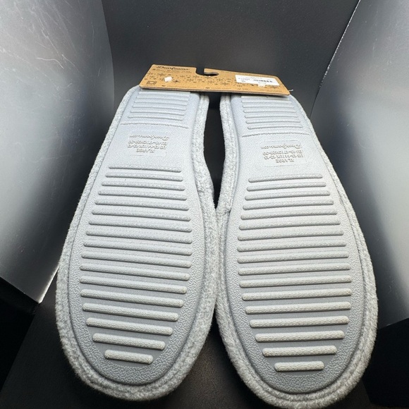 NWT Gray and Blue Mens ‘It’s Lit’ Slippers Size XL(13-14) - Picture 7 of 9